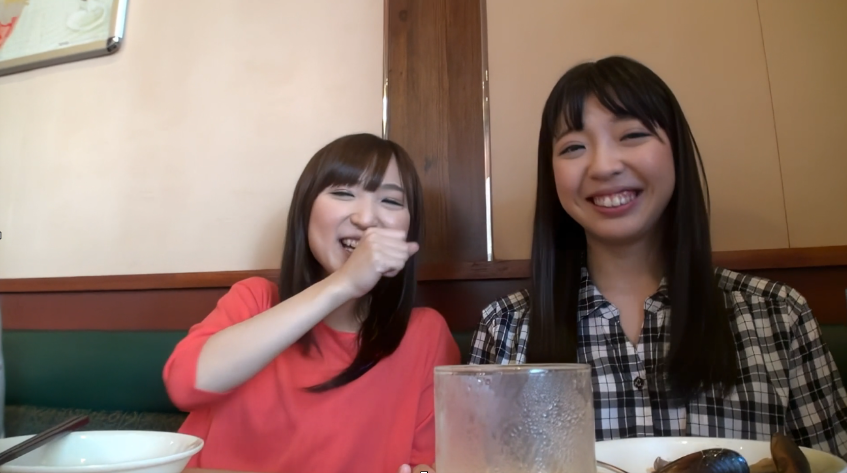 YG-009 ドキュメント 素人酔った地下アイドル2人に生中出し 秘密の打ち上げ!恋愛禁止?酒飲んで乱パ参加! - Image 2